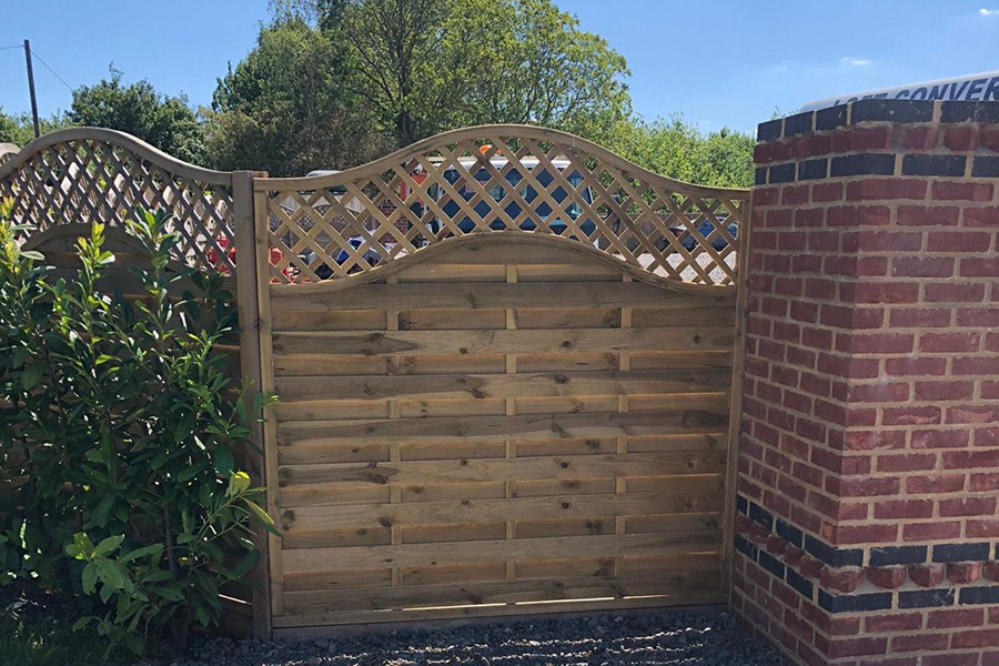 Ridgewell Roofing and Building - Fencing London Essex